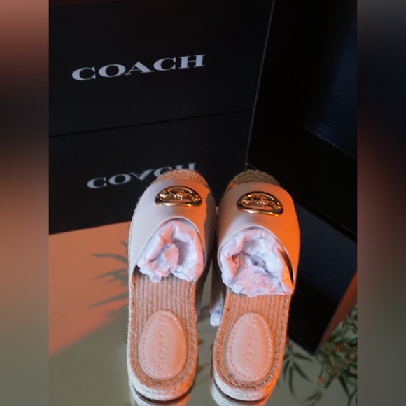 COACH CAMILLE LEATHER ESPA - Picture 1 of 11